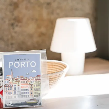 Lägenhet Guestready - Porto's Charming Escape *